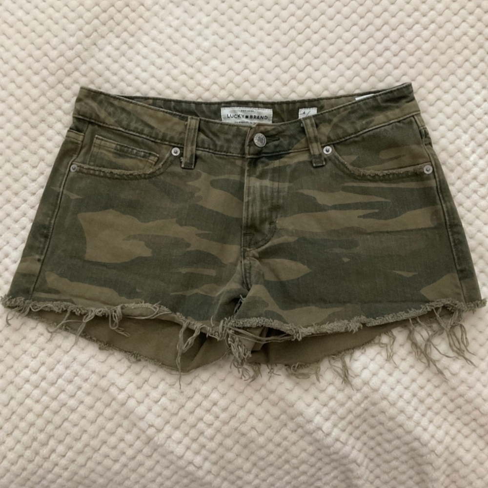 Lucky Brand The Cut Off Jean Shorts - Green Camo - Size 4